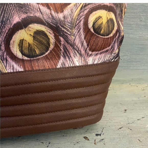 SHARIF LARGE PURSE PEACOCK FEATHER PRINT - Picture 4 of 9